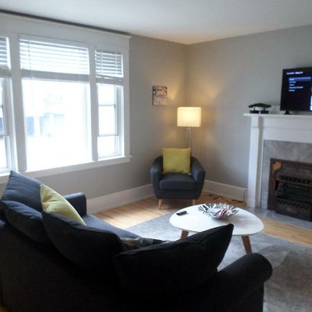 Апартаменты Beautiful, Clean, Quiet 2 Br-In Downtown Ottawa. Parking, Wifi And Netflix Included Экстерьер фото