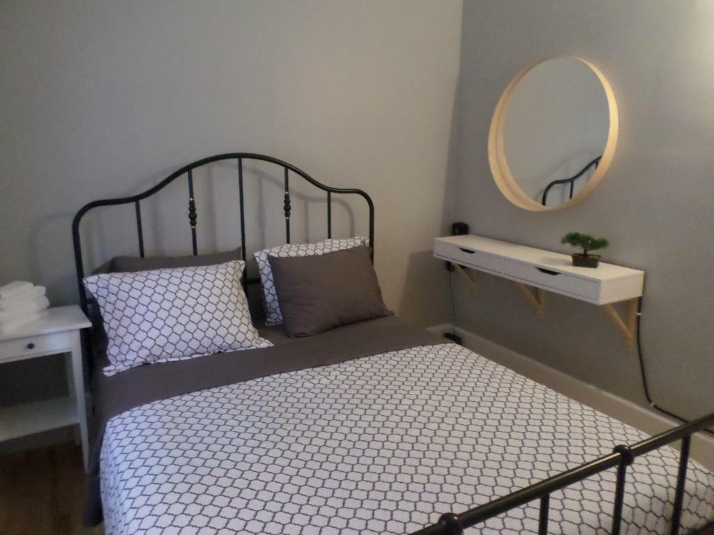 Апартаменты Beautiful, Clean, Quiet 2 Br-In Downtown Ottawa. Parking, Wifi And Netflix Included Экстерьер фото