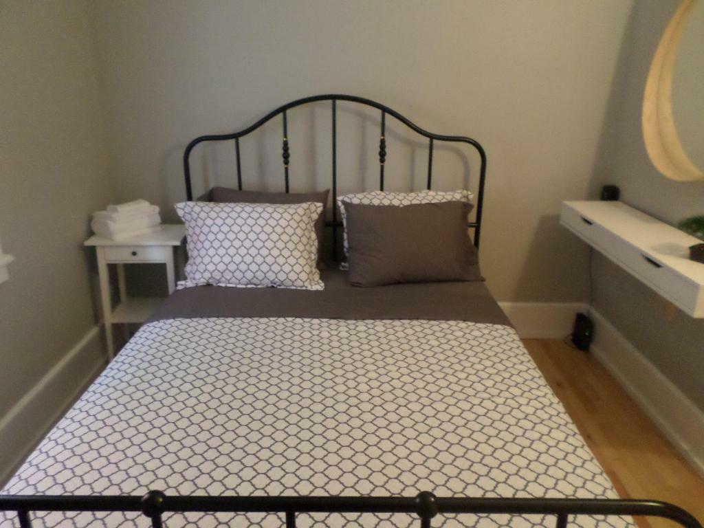 Апартаменты Beautiful, Clean, Quiet 2 Br-In Downtown Ottawa. Parking, Wifi And Netflix Included Экстерьер фото